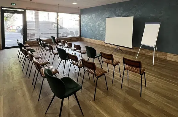 Hote salle seminaire Ibis Styles Beaune Centre 4