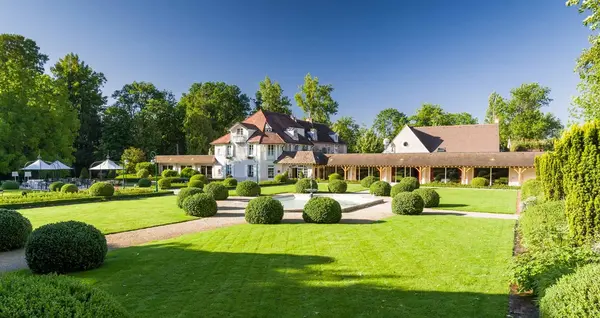 Hotel seminaire Beaune Hostellerie De Levernois 0