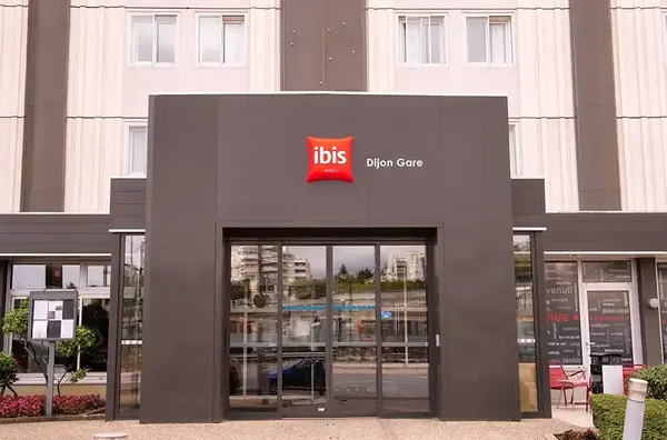 Salle seminaire Ibis Dijon 8